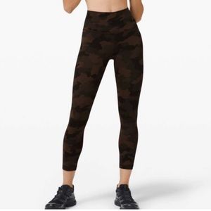 Lululemon Wunder Under Crop